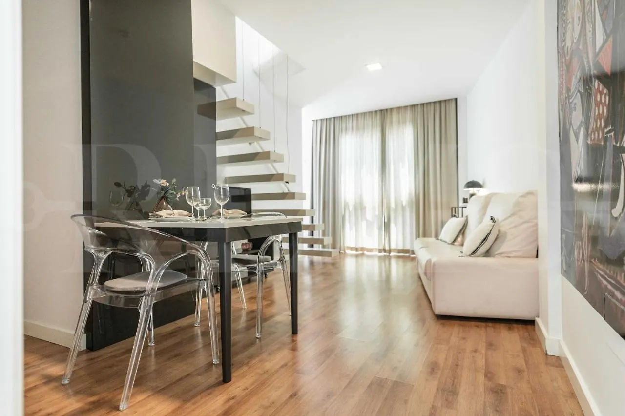 Artistic Duplex With Terrace By Picasso Museum By Rems联系方式